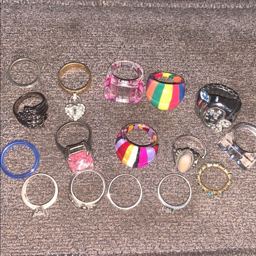 Ring lot